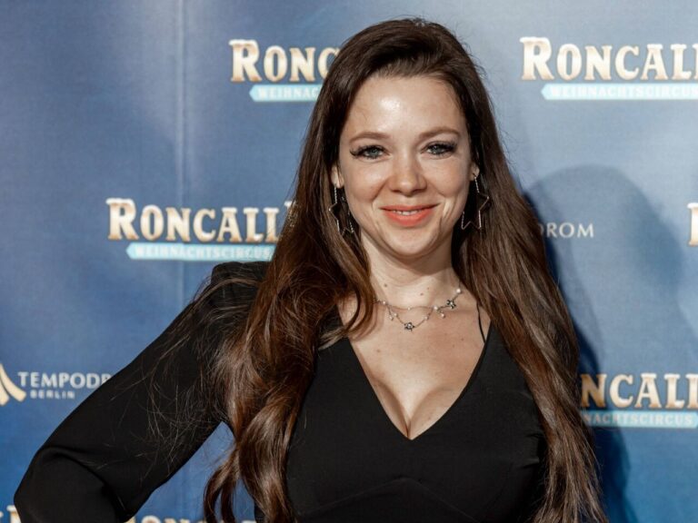Anne Wünsche Fapello